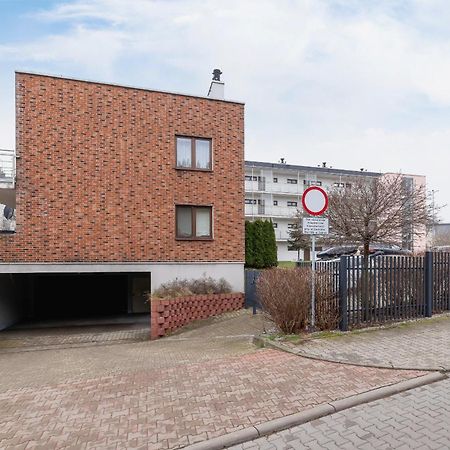 Dworska Modern Apartment In Zabrze By Rent Like Home Buitenkant foto