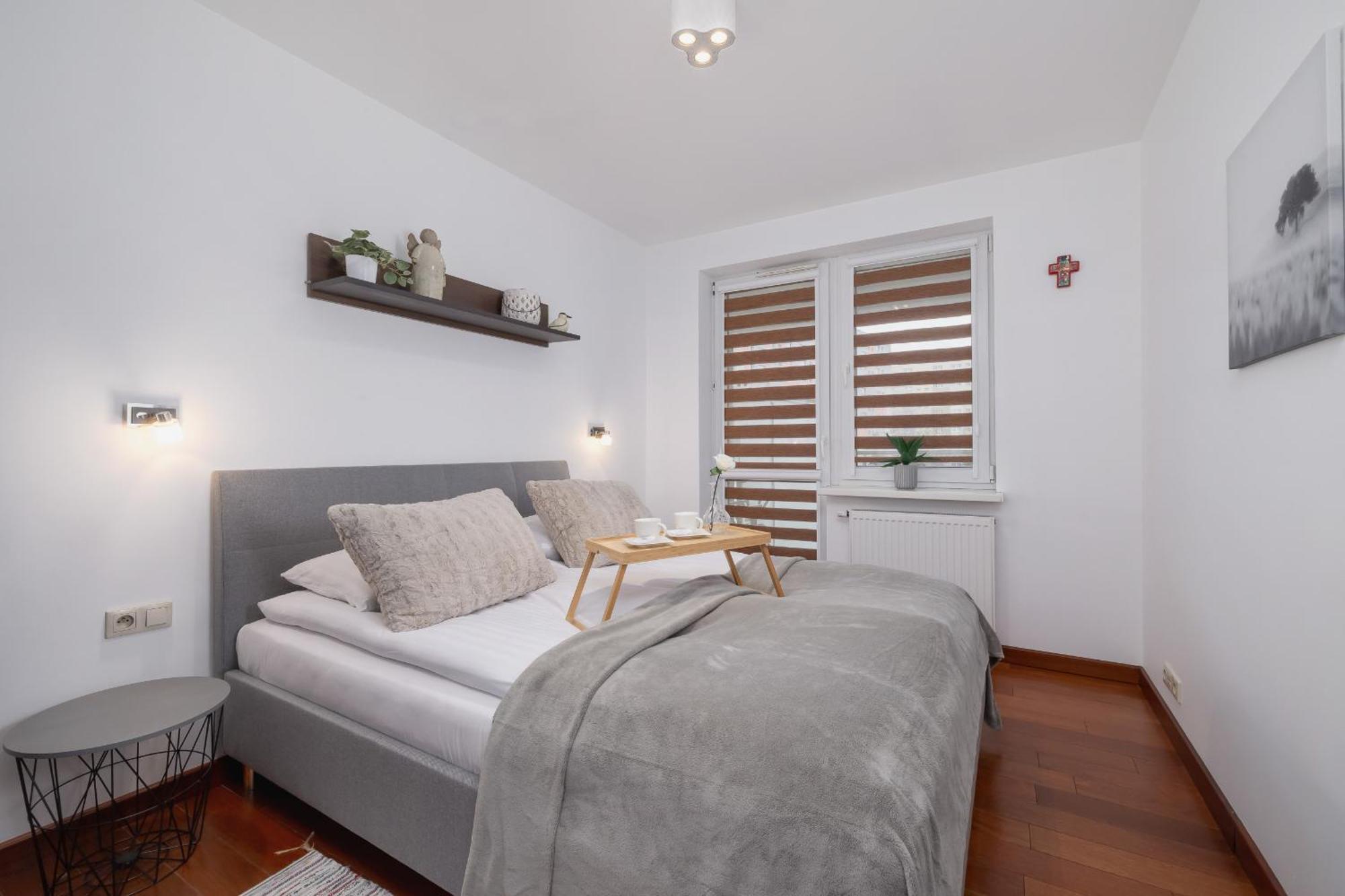 Dworska Modern Apartment In Zabrze By Rent Like Home Buitenkant foto